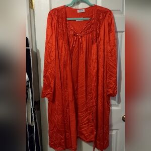 Vanity Fair Red Women's Nightgown And Robe